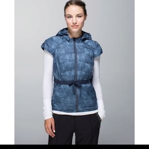 Lululemon Spring Fling Puffy Vest Goose Down Sashiko Cross Inkwell Ghost